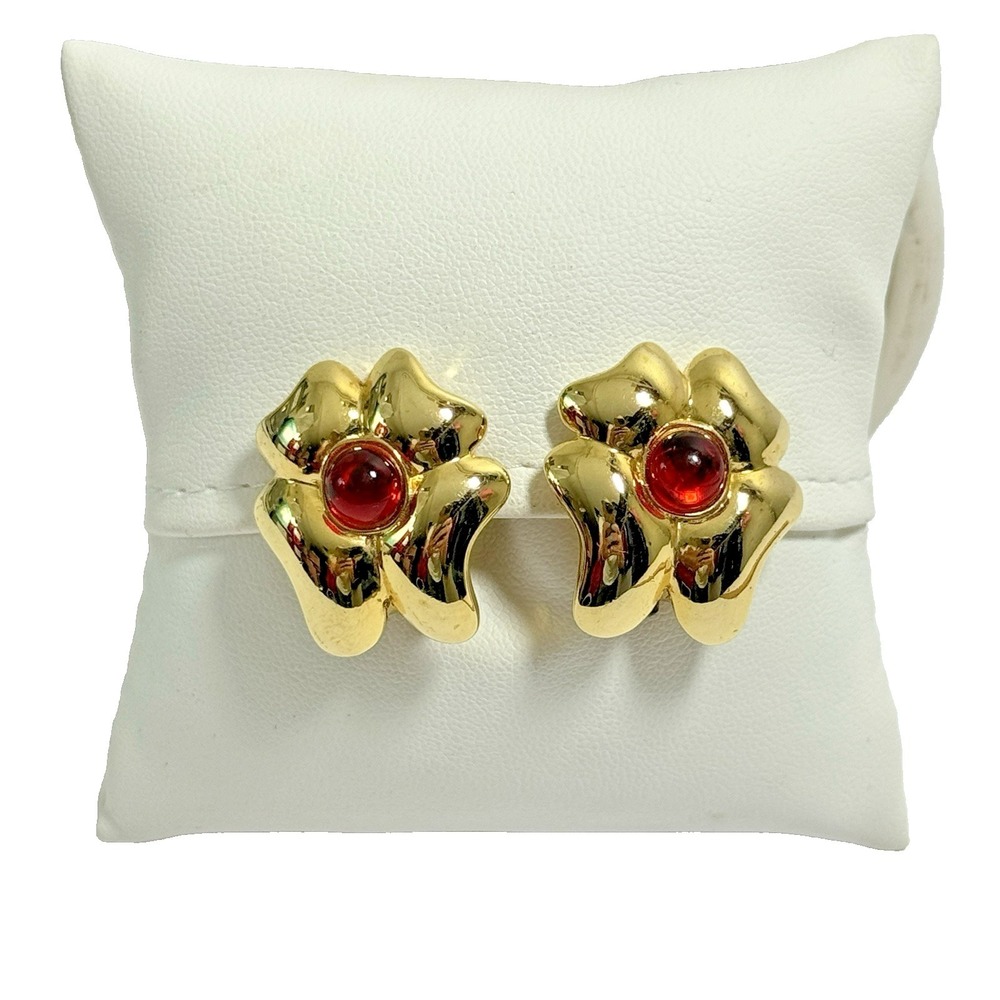 Vintage Gold-Tone Flower‎ Clip-On Earrings with Red Center Stone